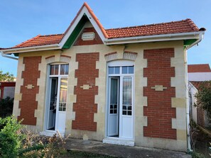 Exterior - Homerez - Charming House Soulac-sur-Mer, Garden, 65 m² (Soulac-sur-Mer)