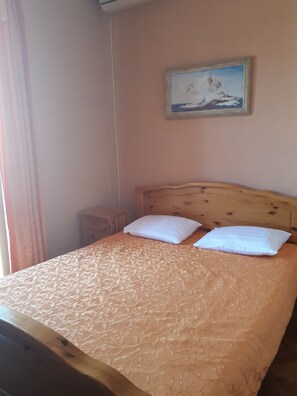 Chambre Double Standard (Extra bed) | Coffres-forts dans les chambres, bureau, chambres insonorisées