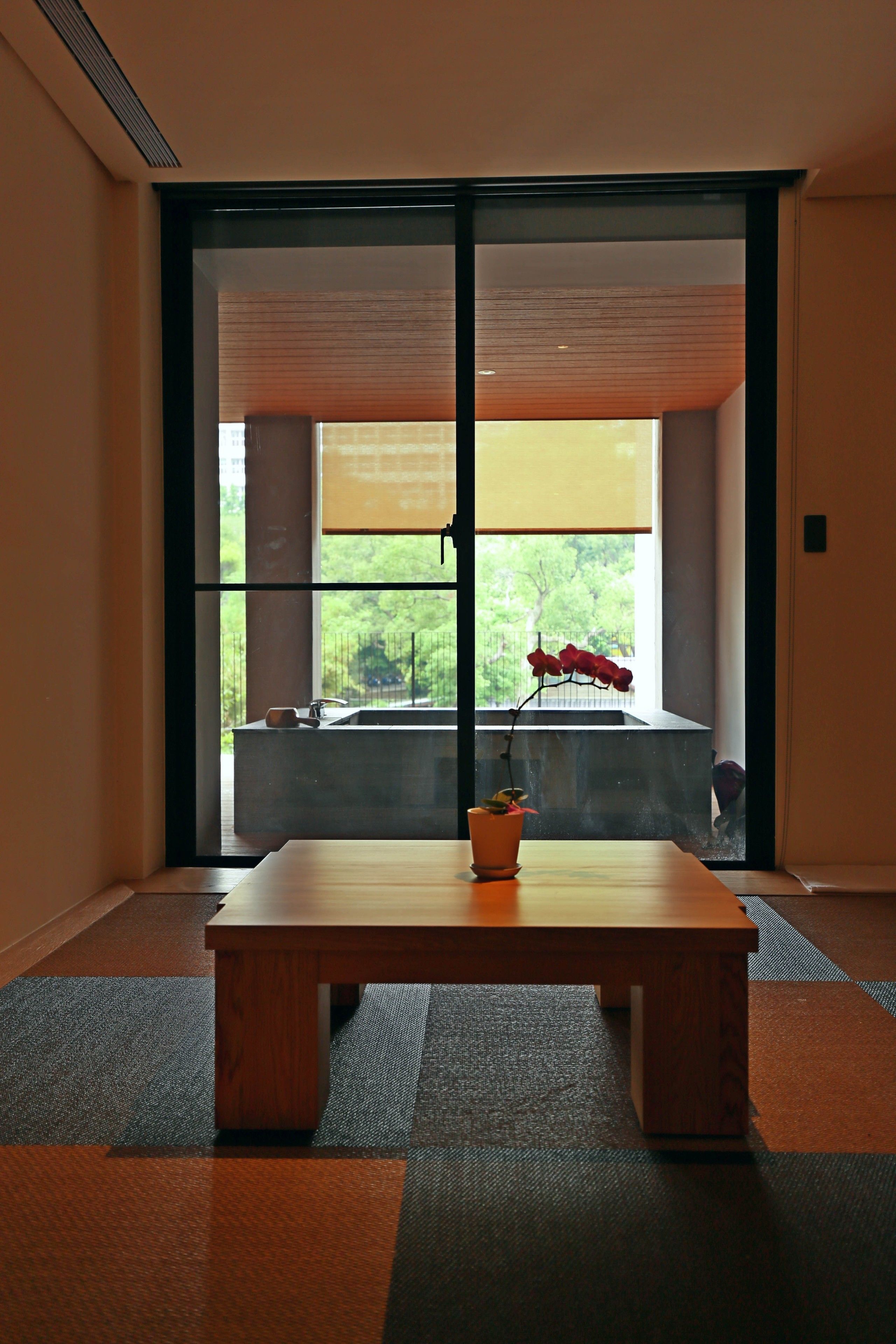 deluxe quadruple room | 1 bedroom, down duvets, blackout curtains, free wifi