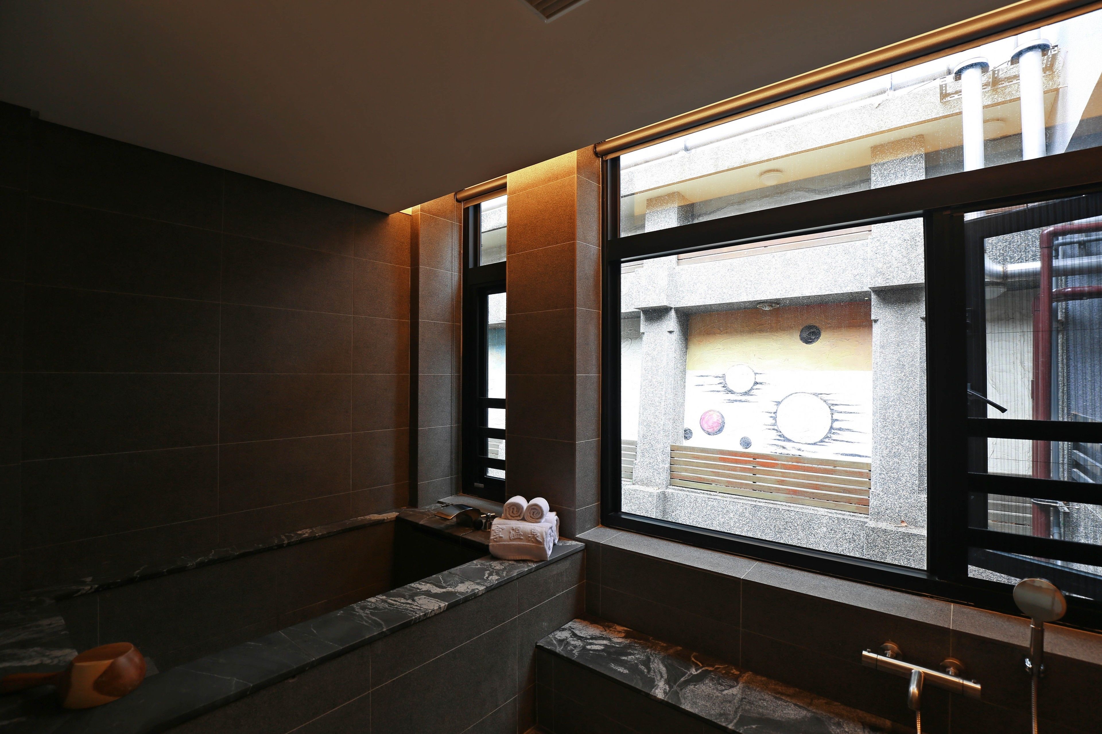 separate bathtub and shower, spring water bathtub, rainfall showerhead