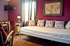1 bedroom, blackout curtains, rollaway beds, free WiFi - Hotel Da Enzo (Siefersheim)