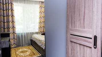 Habitación Confort doble, 1 habitación | Escritorio, espacio para trabajar con un portátil, wifi gratis