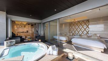 Habitación doble (Suite) | Baño | Tina y regadera independientes y tina de hidromasaje