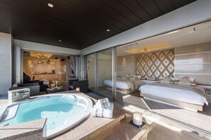 Double Room (Suite) | Bathroom | Separate tub and shower, jetted tub, free toiletries, hair dryer - Hotel Dior7 - Adults Only (Hamamatsu)