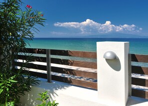 Exterior - Balconies on Sea - The Garden Apartment (Thasos)