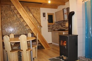 Log Cabin Basta | 客廳 |  LCD 液晶電視