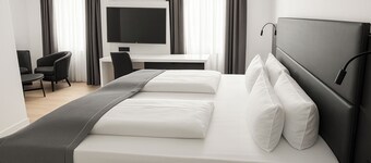 多梅罗威廉港酒店