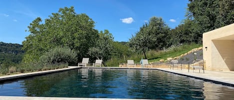 Piscine extérieure, piscine chauffée