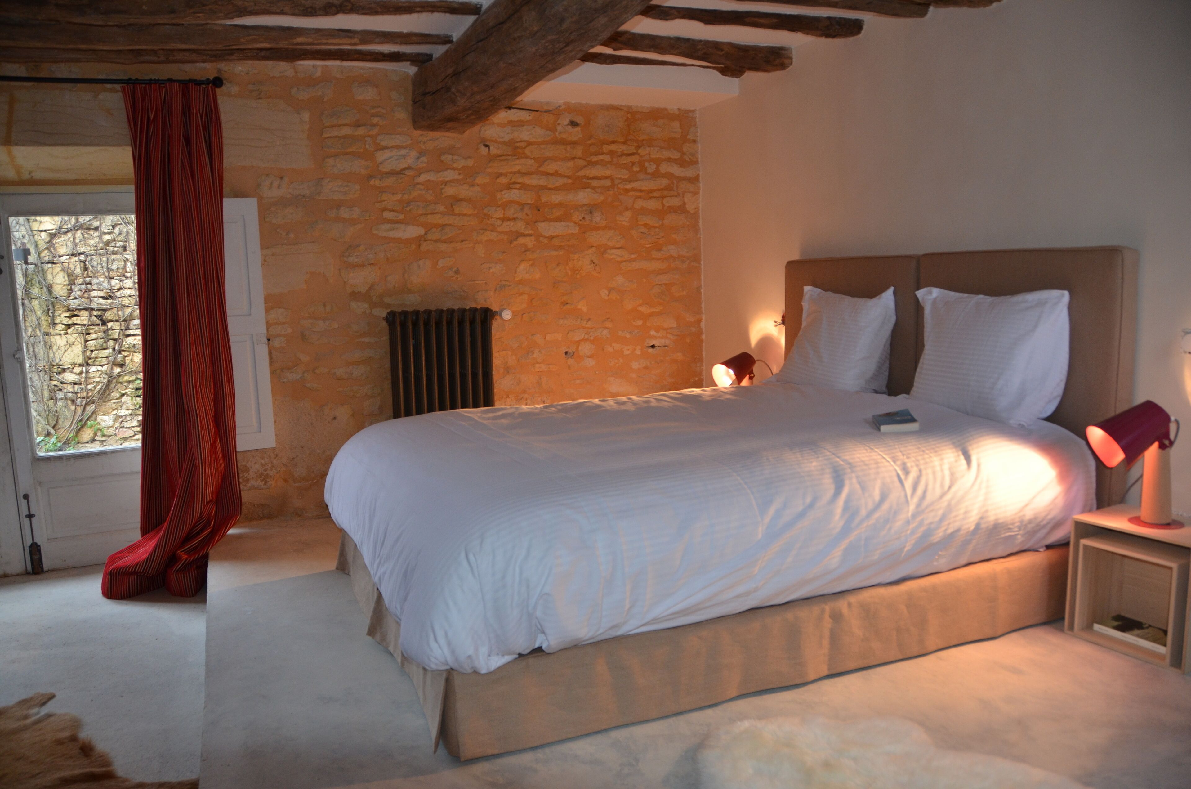 4 chambres, fer et planche à repasser, lit parapluie, Wi-Fi