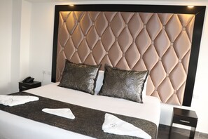 Luxury Suite, 1 King Bed, Non Smoking, City View - Hotel Bogotá DC (Bogotá)