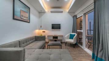 One Bedroom Suite | Living area