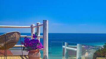 Deluxe Suite, 1 Bedroom, Sea View | View from room