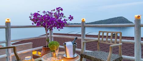 Suite, Sea View | Terrace/patio