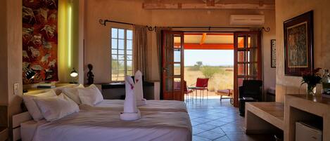 Chalet | In-room safe, desk, blackout drapes, rollaway beds