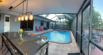4BR Waterfront Pool, Dock & Ocean Access. Fort Lauderdale close to Miami