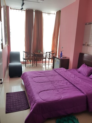 Deluxe Double Room - Khach San Gims (Ho Chi Minh City)