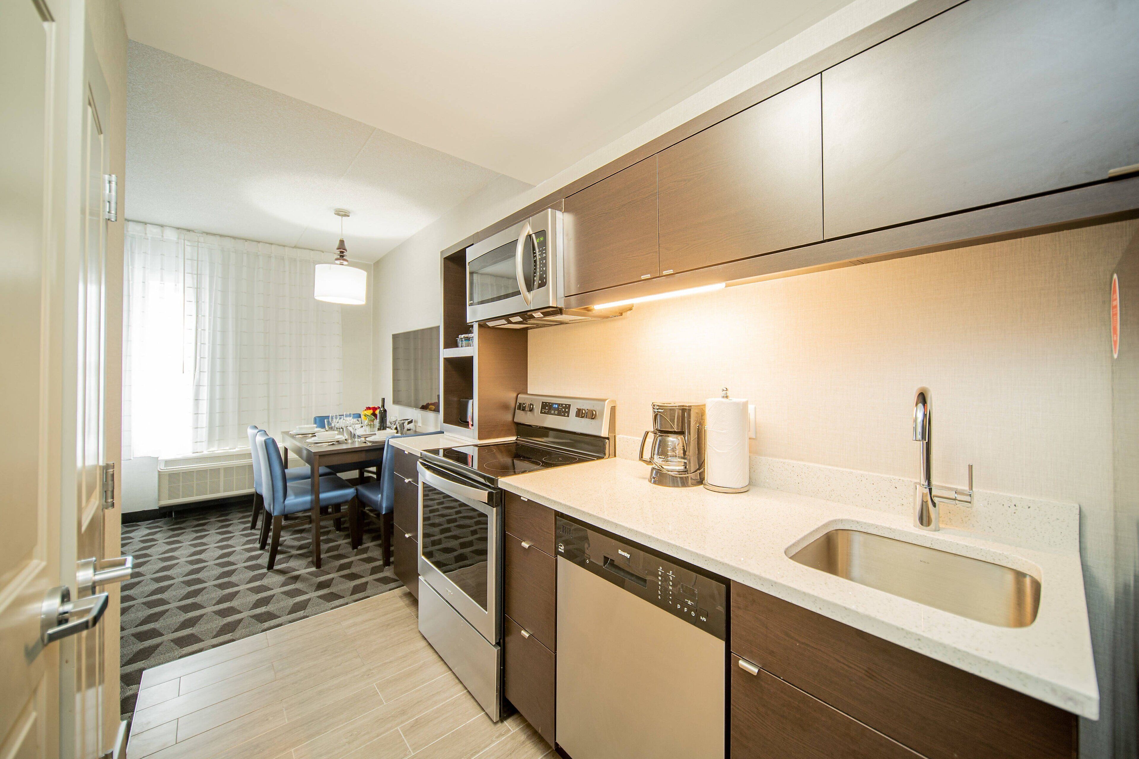 Suite, 1 Bedroom | Iron/ironing board, free WiFi, bed sheets