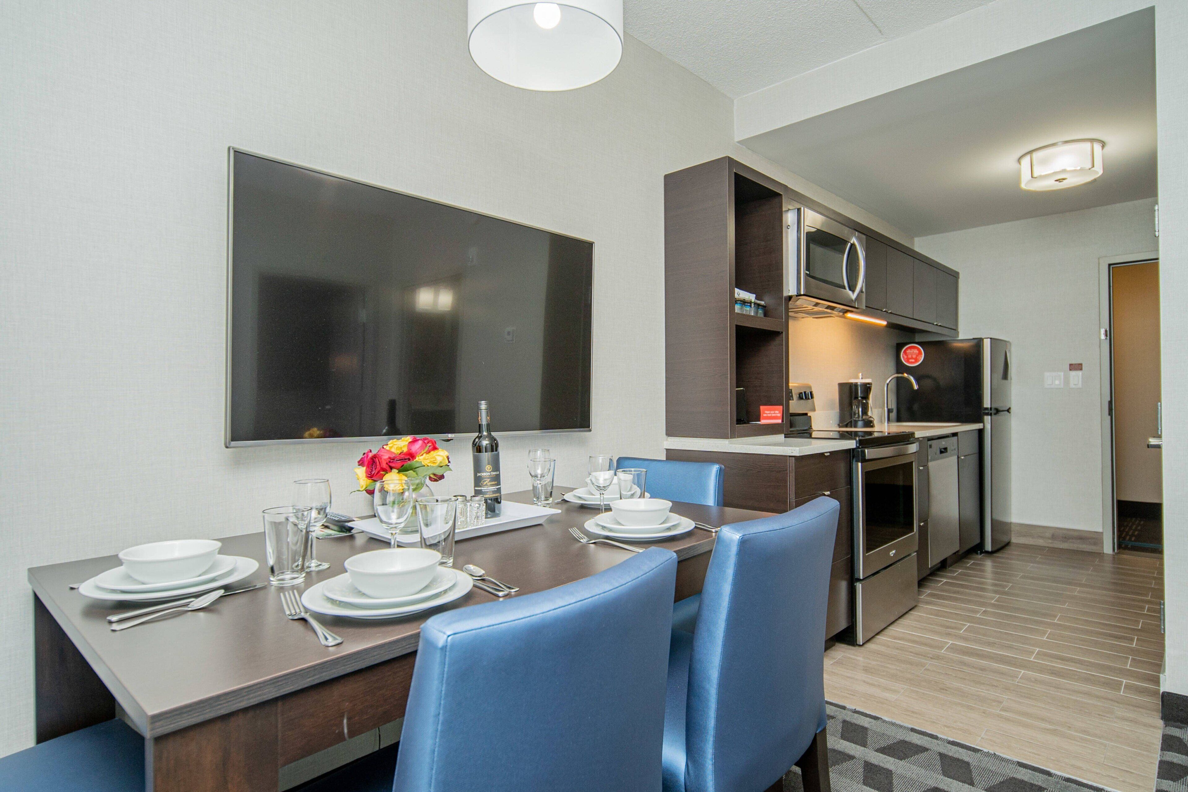 Suite, 1 Bedroom | Iron/ironing board, free WiFi, bed sheets
