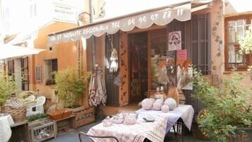 Restauration extérieure