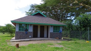 Unclassified image, 3 of 40, button - She'gadia Campsite (Naivasha)