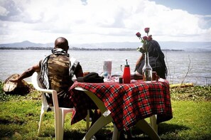Outdoor dining - She'gadia Campsite (Naivasha)