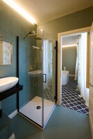 Luxury Room | Bathroom | Free toiletries, hair dryer, bathrobes, slippers