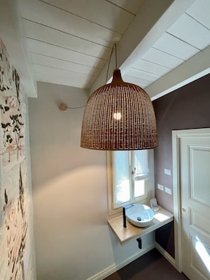 Design Double Room | Bathroom