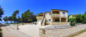 Exterior - Apartments Laguna (Vir)