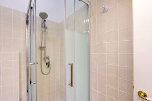 Apartment, 1 Schlafzimmer | Dusche im Bad