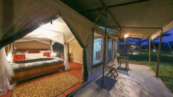 Luxury Tent, 1 Double Bed, Non Smoking | Bed sheets