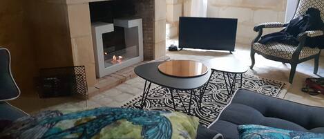 Premium House, Private Bathroom, City View (Gite Azay Le Rideau) | Lounge