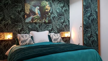 Premium House, Private Bathroom, City View (Gite Azay Le Rideau)