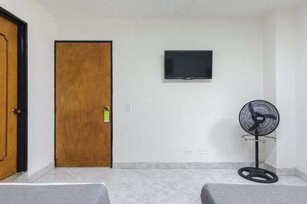 Eenvoudige Twin kamer, 2 eenpersoonsbedden, niet-roken | Lakens van Egyptisch katoen, luxe beddengoed, donzen dekbedden