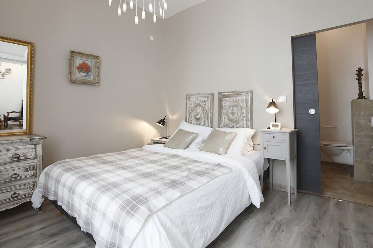 Departamento Confort, con acceso para personas discapacitadas, vista a la ciudad (CHEVERNY)