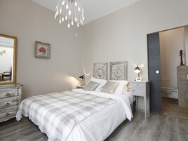 Apartamento conforto, acessível, vista para a cidade (CHEVERNY)