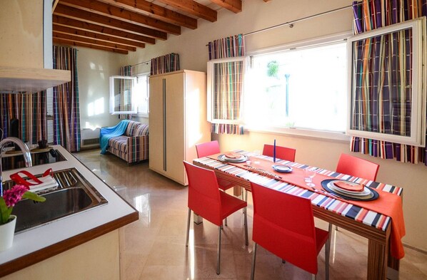 Apartment | In-room dining