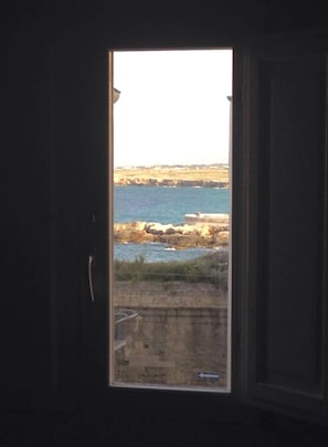 Apartamento, 2 quartos | Vista do quarto