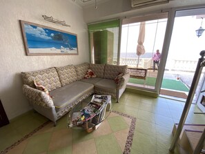 Télévision à écran plat