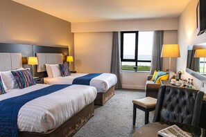 In-room safe, individually decorated, individually furnished, desk - The Ocean Sands Hotel (Enniscrone)
