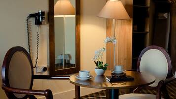In-room safe, individually decorated, individually furnished, desk