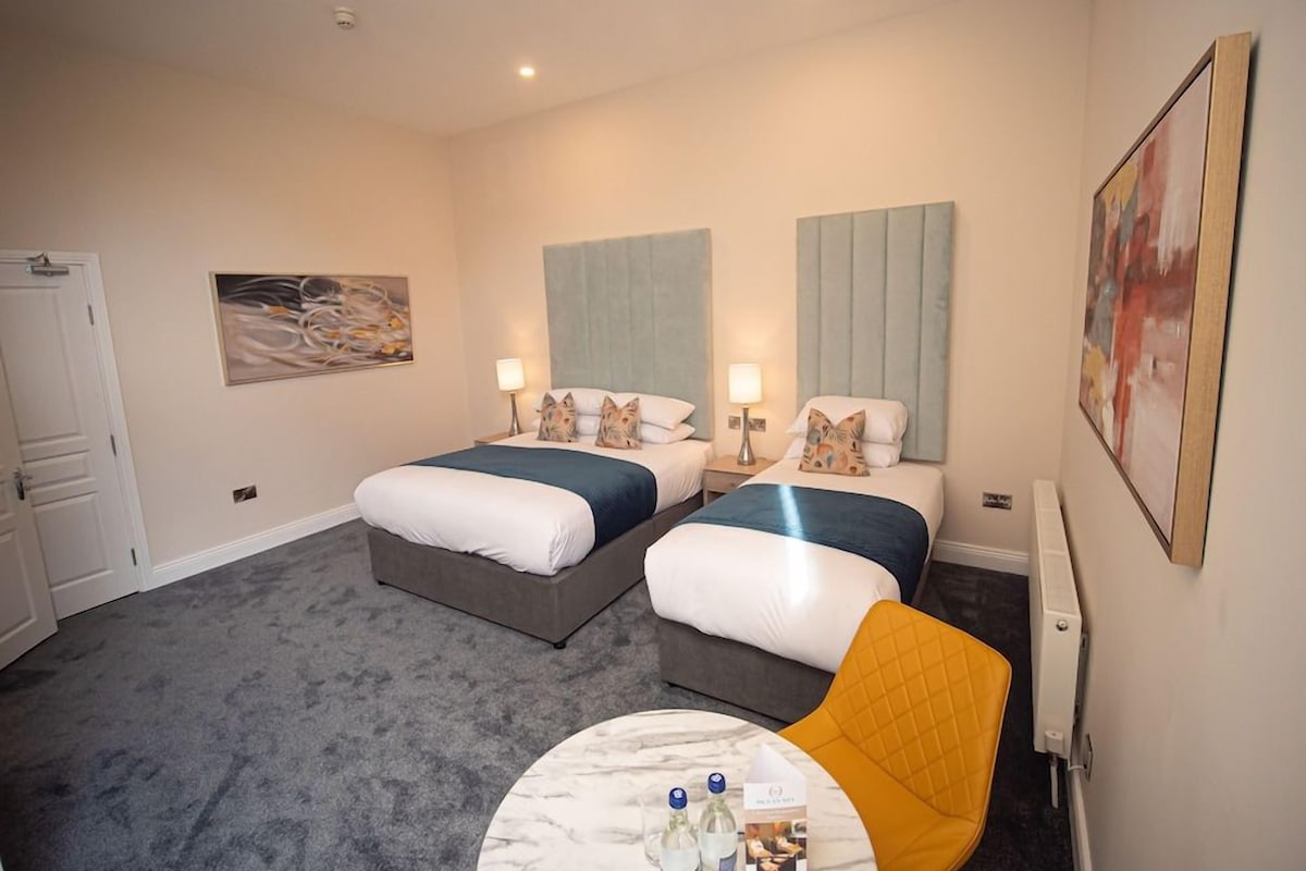 In-room safe, desk, soundproofing, iron/ironing board (on request)