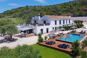 Fachada da propriedade