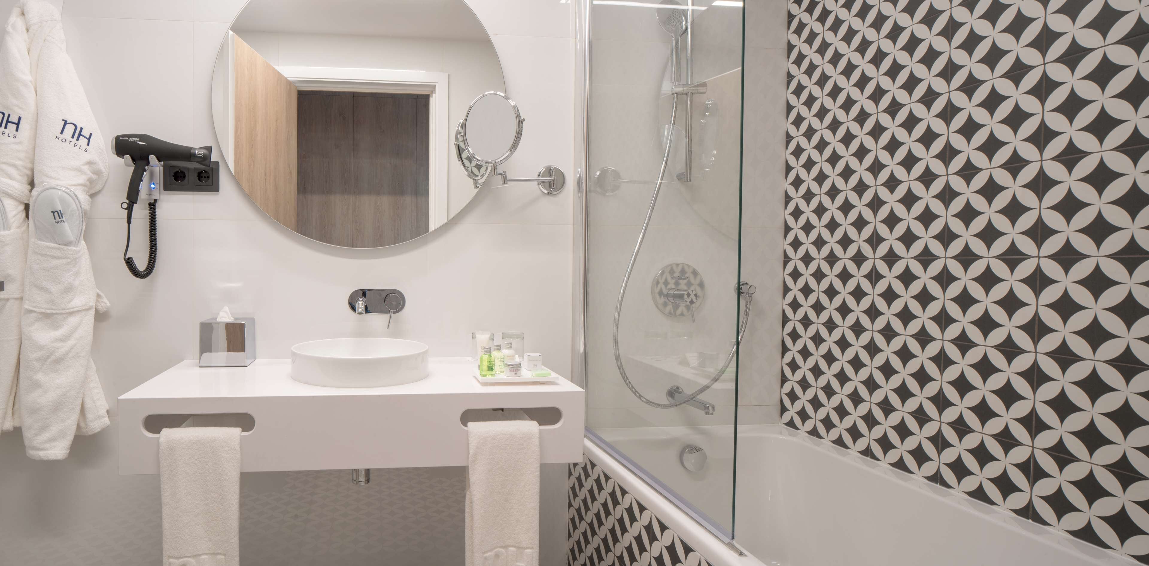 shower, rainfall showerhead, eco-friendly toiletries, hair dryer