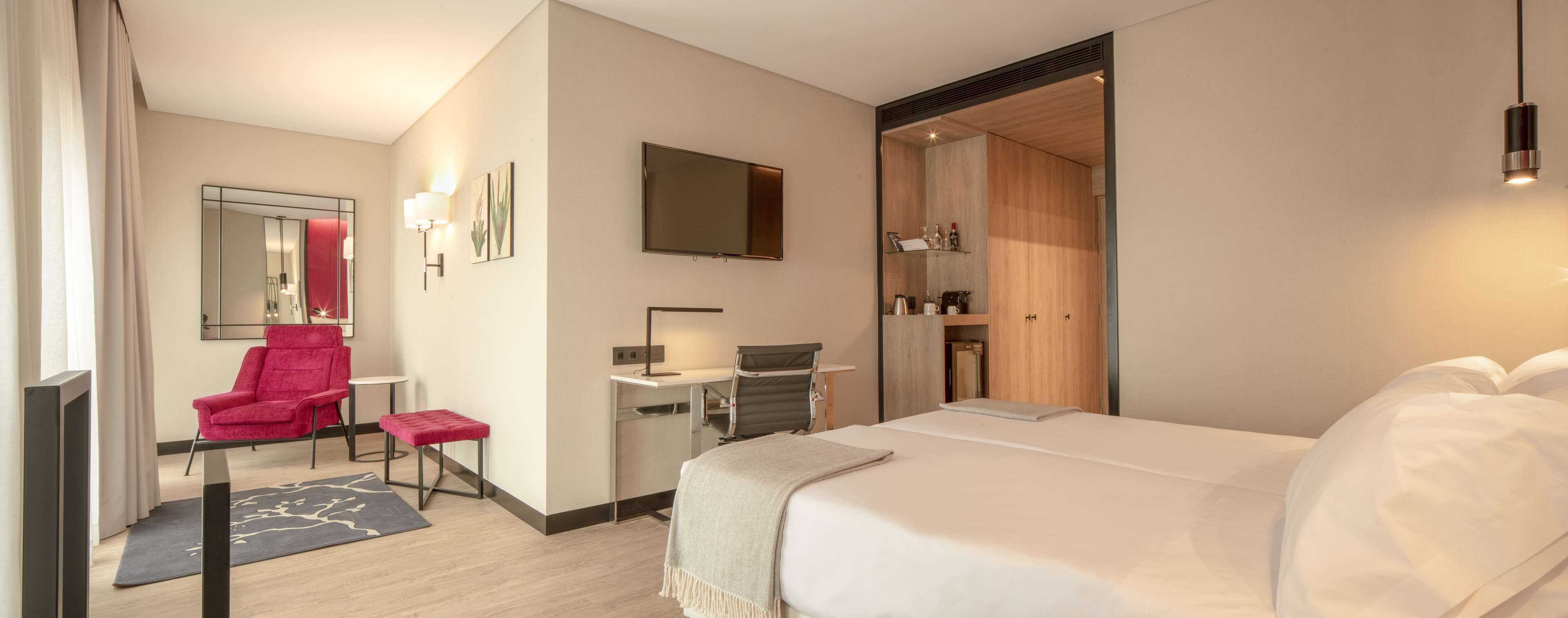 minibar, in-room safe, desk, soundproofing