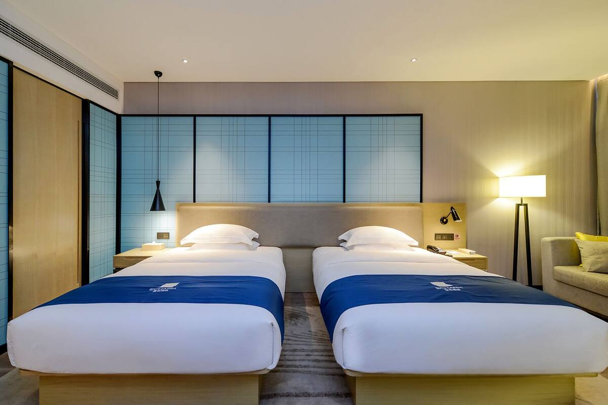 Business Twin Room | Free WiFi