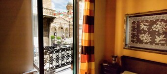 Entire apartment with Cathedral view, 2 bedrooms and 2 bathrooms, fully equipped