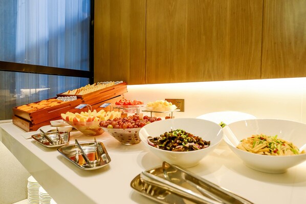 Food and drink - City Comfort Inn Wuhan Huangpi Bus Station (Wuhan)