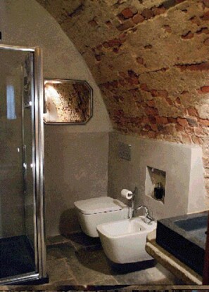 Chambre Confort, non-fumeur, rez-de-chaussée | Salle de bain