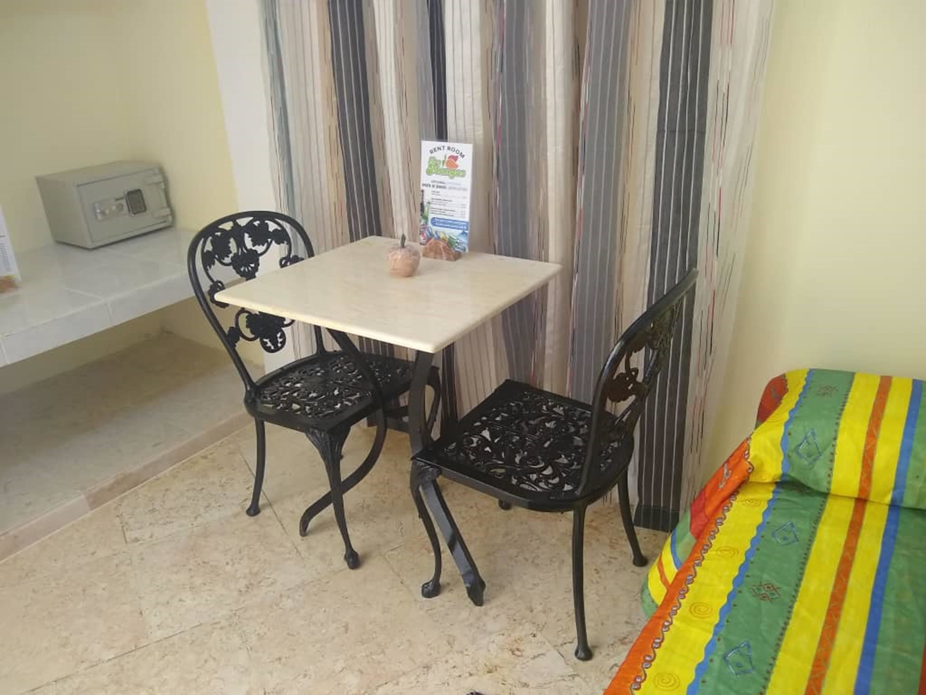 Standard Quadruple Room, 2 Double Beds, Non Smoking | Bed sheets