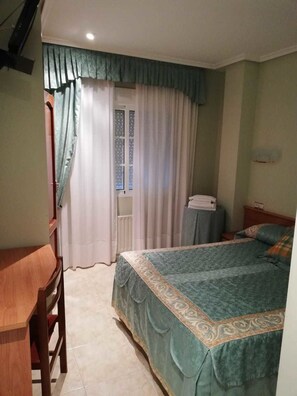 Standard Double Room, Ensuite